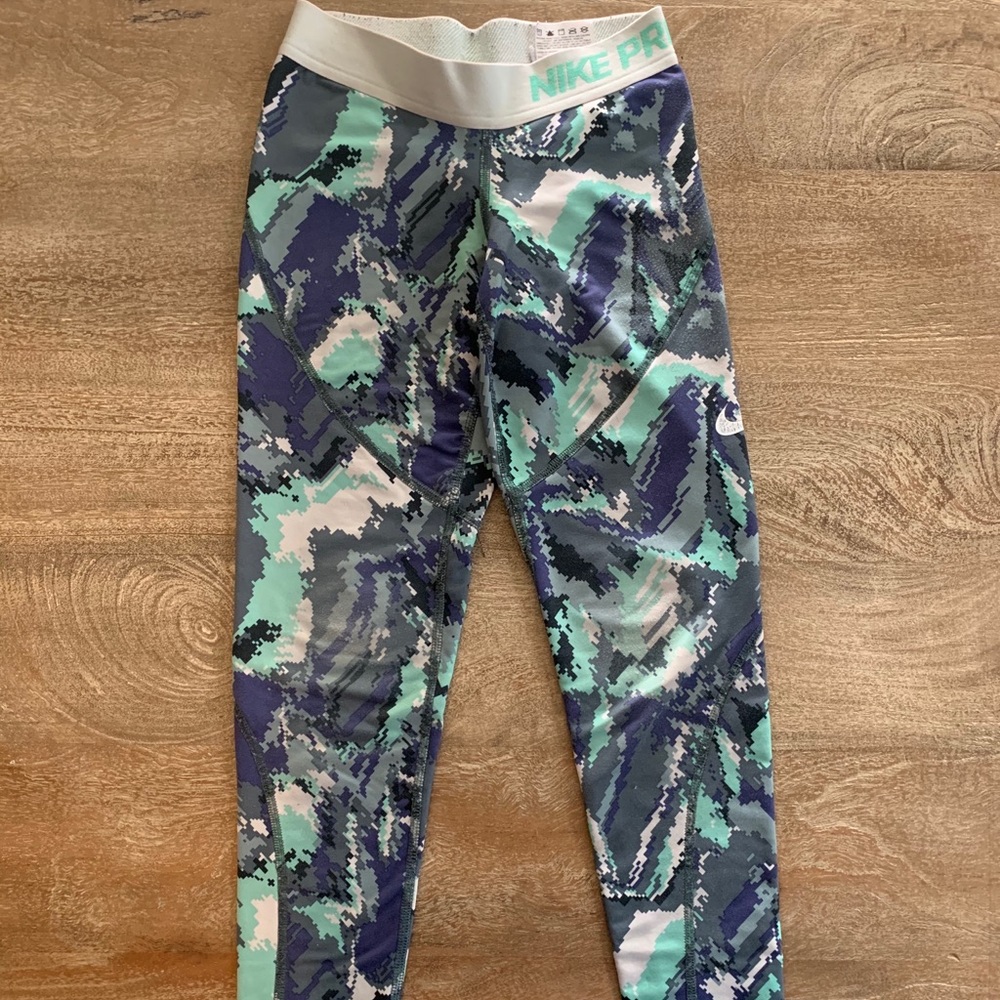 Girls Nike-Pro Leggings